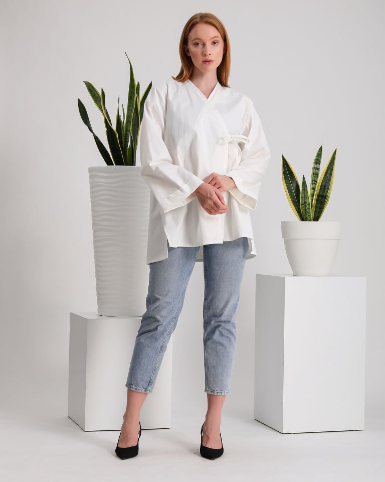 Yandan Bağlamalı Beyaz Kimono